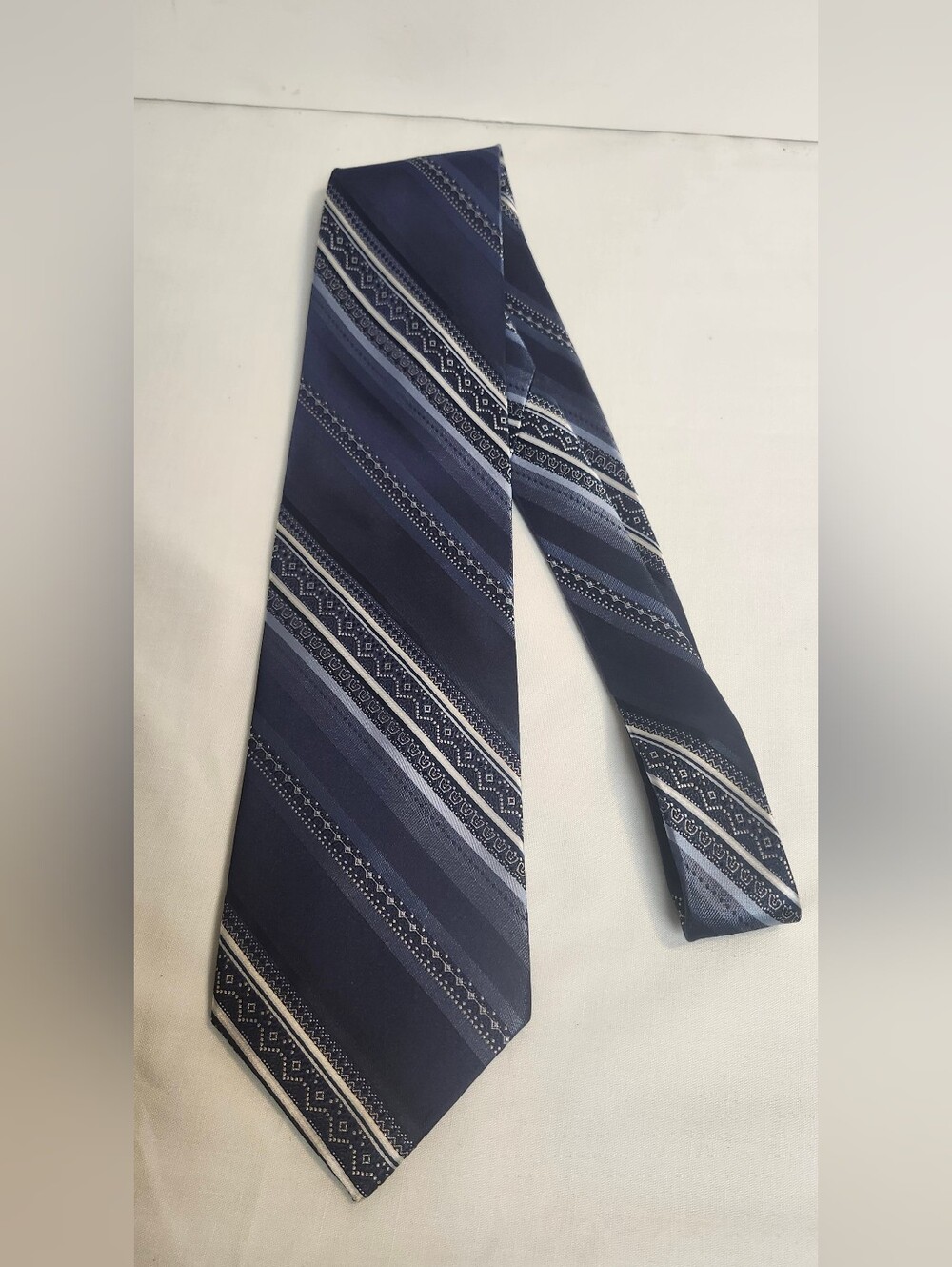 Pierre Cardin Navy and Light Blue Diagonal Stripe Tie